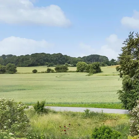 Dom wakacyjny 2 Bedroom Amazing In *